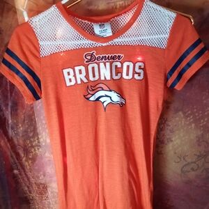 Rare Vintage Team Apparel Women's Orange Broncos Short Sleeve Tee Size S-m